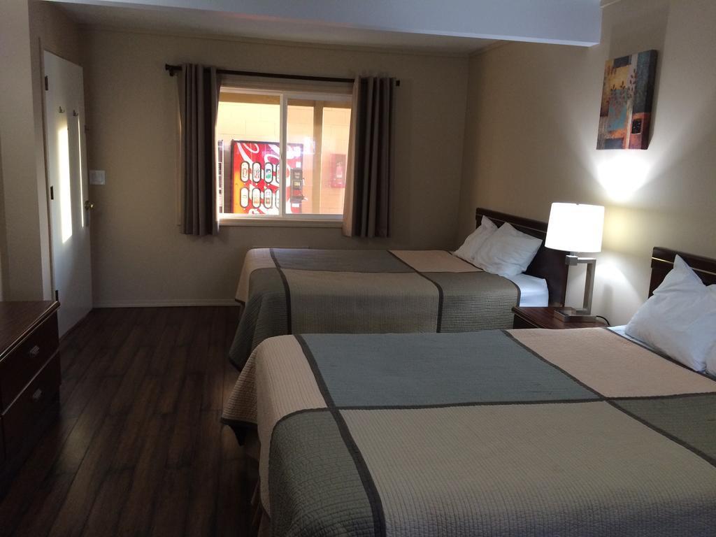 Townhouse Inn & Suites 클라마스 팔스 외부 사진