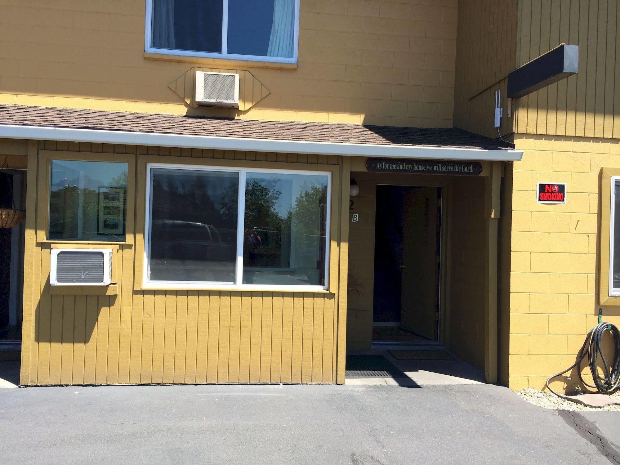 Townhouse Inn & Suites 클라마스 팔스 외부 사진